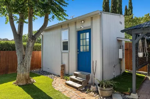 Exterior - 13922 Frame Rd, Poway, CA 92064 photo 10 of 12