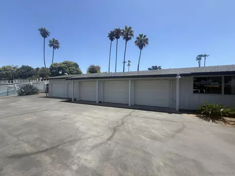 Exterior - 1616 Clemson Cir, La Jolla, CA 92037 photo 10 of 12