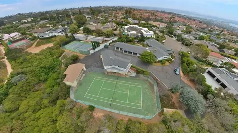 View/Area - 1616 Clemson Cir, La Jolla, CA 92037 photo 11 of 12