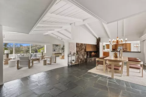 Dining - 1616 Clemson Cir, La Jolla, CA 92037 photo 1 of 5