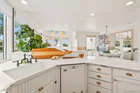Kitchen - 5437 La Jolla Blvd, La Jolla, CA 92037 photo 2 of 4