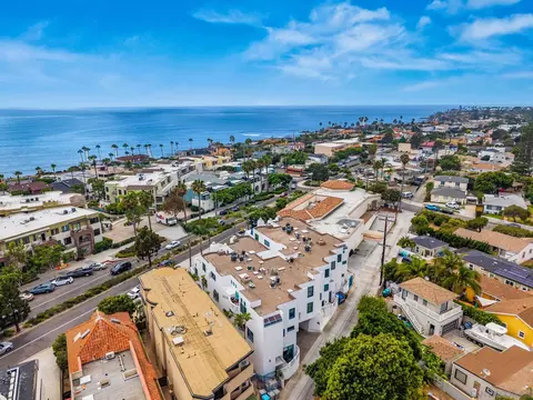 View/Area - 5437 La Jolla Blvd, La Jolla, CA 92037 photo 7 of 11