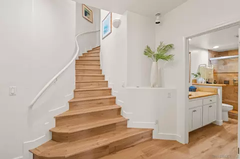 Entry Way - 5437 La Jolla Blvd, La Jolla, CA 92037 photo 2 of 2