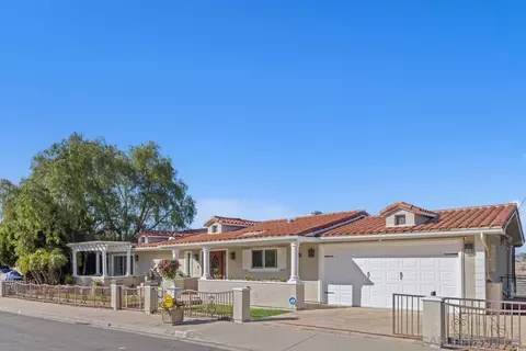 Exterior - 5713 Desert View Dr, La Jolla, CA 92037 photo 3 of 3