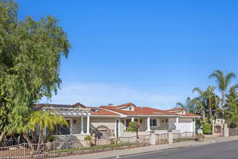Exterior - 5713 Desert View Dr, La Jolla, CA 92037 photo 2 of 3