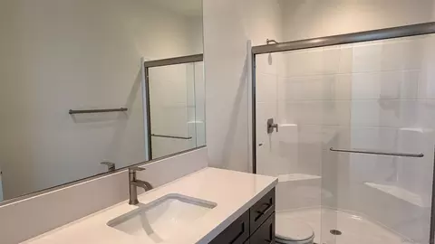 Bath - 7765 La Mesa Summit Dr, La Mesa, CA 91941 photo 4 of 4