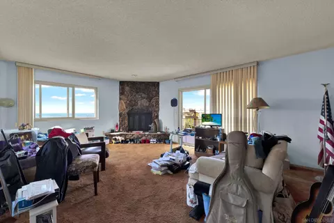 Living - 1659 Portola Ave, Spring Valley, CA 91977 photo 1 of 2