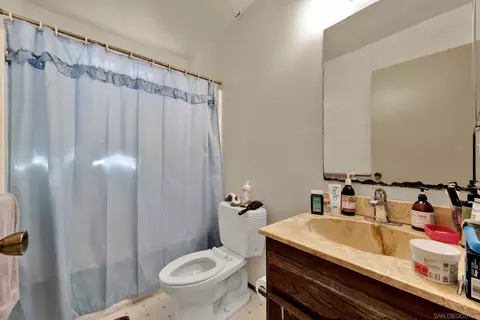 Bath - 1659 Portola Ave, Spring Valley, CA 91977 photo 1 of 1