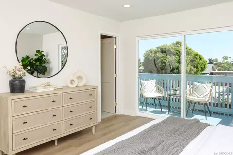 Bedroom - 658-660 Santa Fe Dr, Encinitas, CA 92024 photo 1 of 5