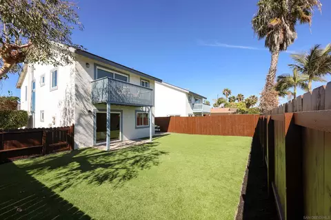 Exterior - 658-660 Santa Fe Dr, Encinitas, CA 92024 photo 9 of 11