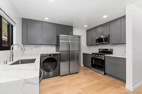 Kitchen - 326-28 H Ave, Coronado, CA 92118 photo 3 of 3