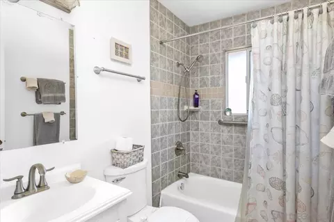 Bath - 9407 Lake Canyon Rd, Santee, CA 92071 photo 2 of 2
