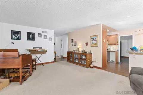 Living - 9407 Lake Canyon Rd, Santee, CA 92071 photo 2 of 5