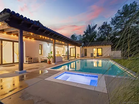 16947 Avenida Luis, Rancho Santa Fe, CA 92067