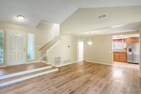 Living - 809 Applewilde Dr, San Marcos, CA 92078 photo 3 of 8