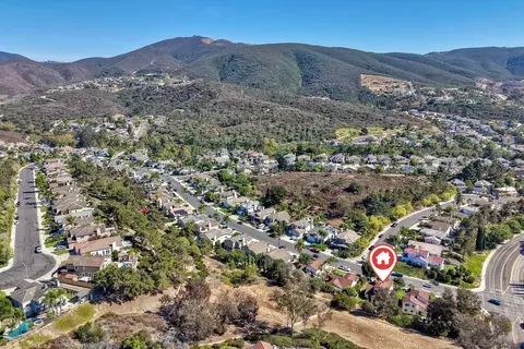 View/Area - 809 Applewilde Dr, San Marcos, CA 92078 photo 14 of 18