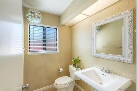 Bath - 809 Applewilde Dr, San Marcos, CA 92078 photo 1 of 6
