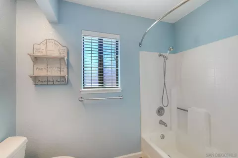 Bath - 809 Applewilde Dr, San Marcos, CA 92078 photo 5 of 6