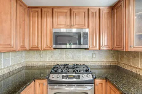 Kitchen - 809 Applewilde Dr, San Marcos, CA 92078 photo 4 of 6