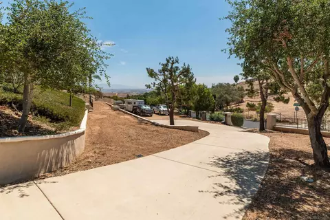 Exterior - 5148 Minneola Dr, Fallbrook, CA 92028 photo 19 of 20