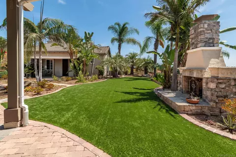 Exterior - 5148 Minneola Dr, Fallbrook, CA 92028 photo 8 of 20