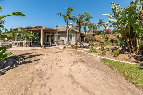Exterior - 5148 Minneola Dr, Fallbrook, CA 92028 photo 16 of 20