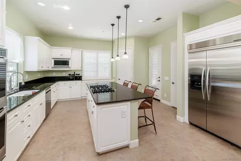 Kitchen - 5148 Minneola Dr, Fallbrook, CA 92028 photo 2 of 2