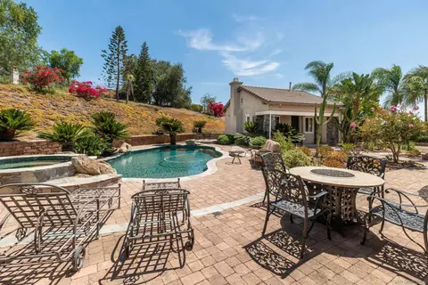 Exterior - 5148 Minneola Dr, Fallbrook, CA 92028 photo 10 of 20