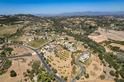View/Area - 5148 Minneola Dr, Fallbrook, CA 92028 photo 7 of 7