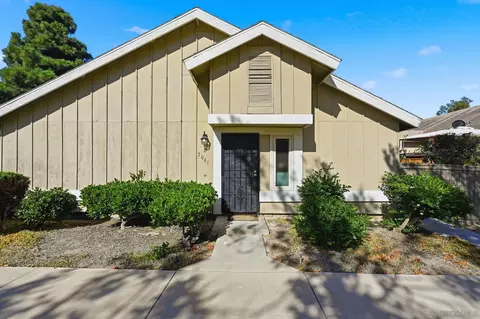 7061 Appian Dr #B, San Diego, CA 92139