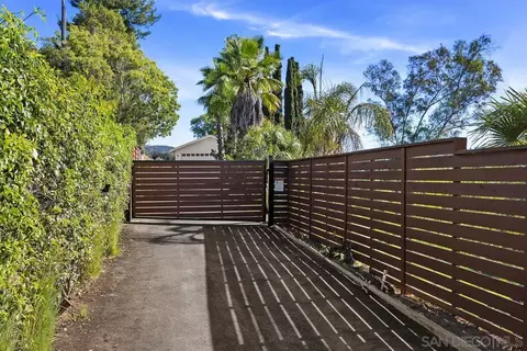 Exterior - 1112 Starview Dr, Vista, CA 92084 photo 7 of 8