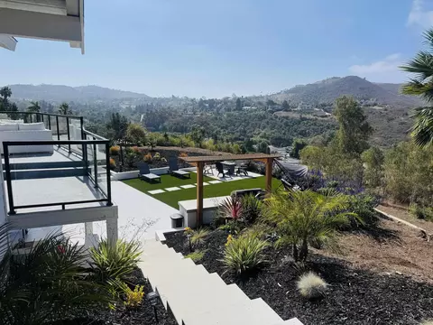 Exterior - 1112 Starview Dr, Vista, CA 92084 photo 2 of 8