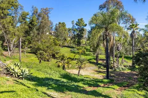 Exterior - 1112 Starview Dr, Vista, CA 92084 photo 8 of 8