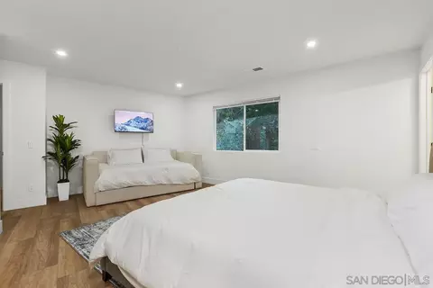 Bedroom - 1112 Starview Dr, Vista, CA 92084 photo 7 of 8