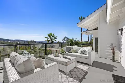 Exterior - 1112 Starview Dr, Vista, CA 92084 photo 3 of 8