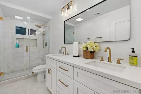 Bath - 1112 Starview Dr, Vista, CA 92084 photo 1 of 8