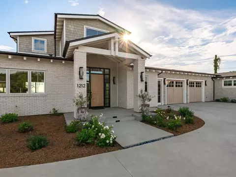 Exterior - 1212 Hymettus Ave, Encinitas, CA 92024 photo 2 of 3