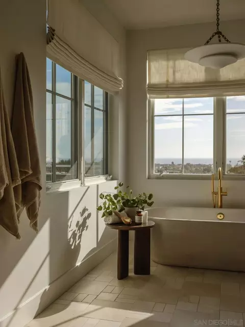 Bath - 1212 Hymettus Ave, Encinitas, CA 92024 photo 2 of 3