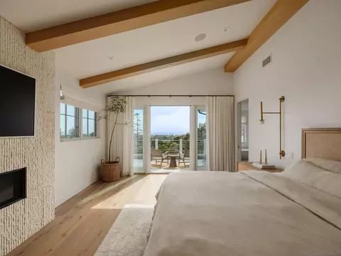 Bedroom - 1212 Hymettus Ave, Encinitas, CA 92024 photo 2 of 4