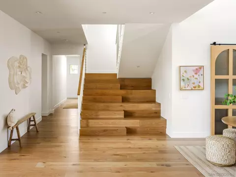 Entry Way - 1212 Hymettus Ave, Encinitas, CA 92024 photo 2 of 2