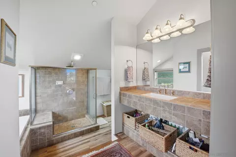 Bath - 7256 Cosmit Ln, Julian, CA 92036 photo 1 of 3