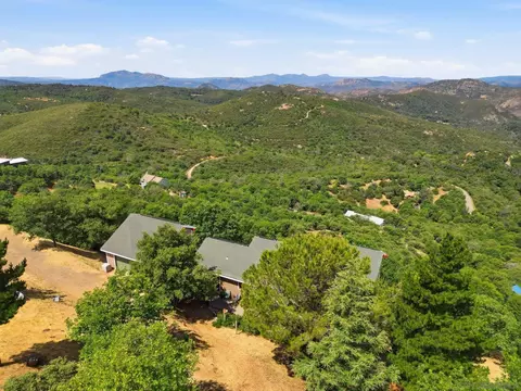 View/Area - 7256 Cosmit Ln, Julian, CA 92036 photo 2 of 8