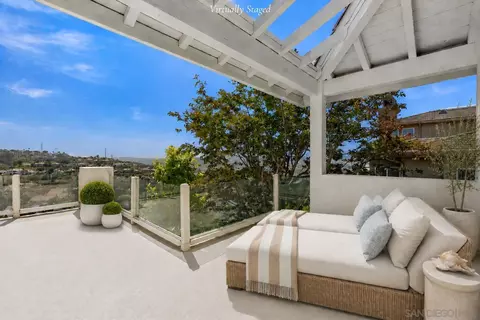 Exterior - 941 Avocado Pl, Del Mar, CA 92014 photo 3 of 6