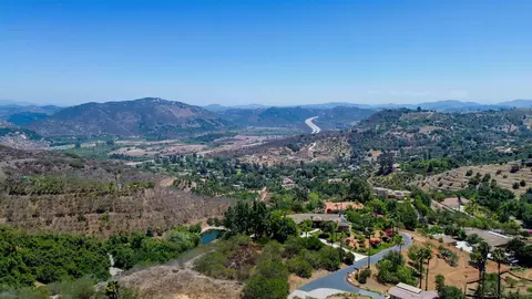 View/Area - 2369 Vern Dr, Fallbrook, CA 92028 photo 5 of 5