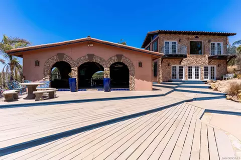Exterior - 2369 Vern Dr, Fallbrook, CA 92028 photo 6 of 6