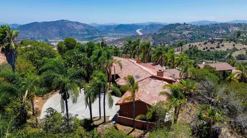View/Area - 2369 Vern Dr, Fallbrook, CA 92028 photo 1 of 5
