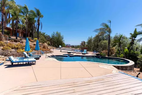 Exterior - 2369 Vern Dr, Fallbrook, CA 92028 photo 5 of 6