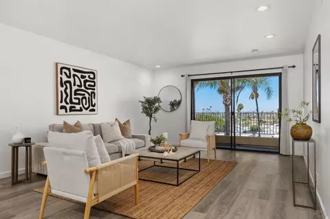 4545 Arizona St #205, San Diego, CA 92116