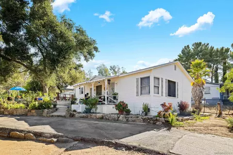 Exterior - 2560-66 Alpine Blvd, Alpine, CA 91901 photo 12 of 16