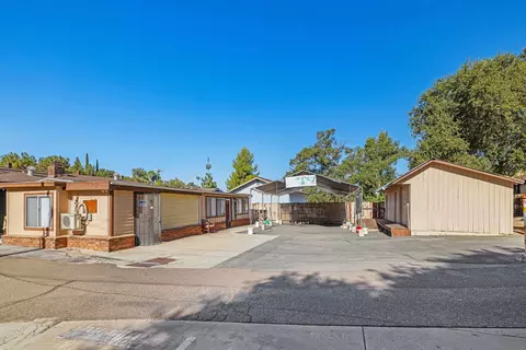 Exterior - 2560-66 Alpine Blvd, Alpine, CA 91901 photo 4 of 16